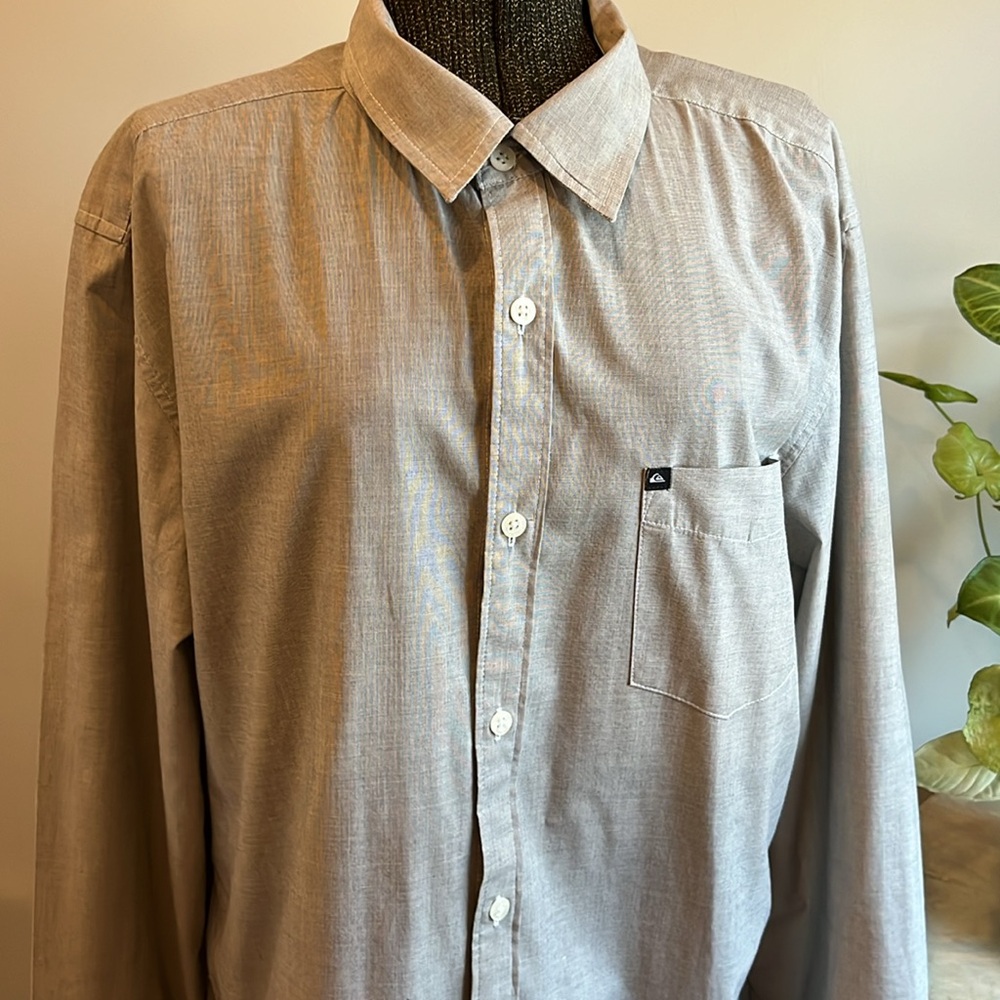 Men's Quiksilver  Button Casual Shirt Size Large